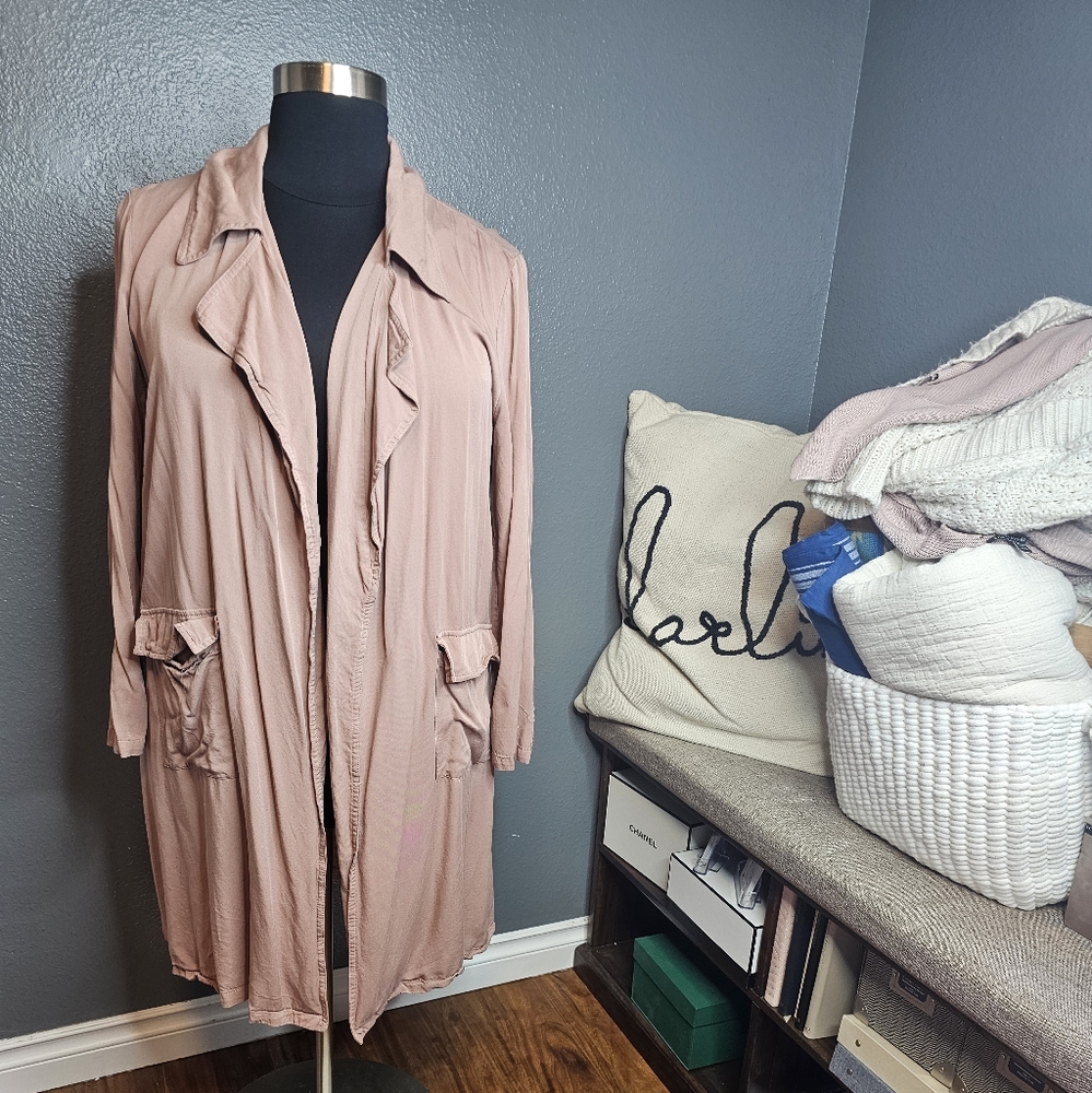 Daniel Rainn blush waterfall jacket size XL